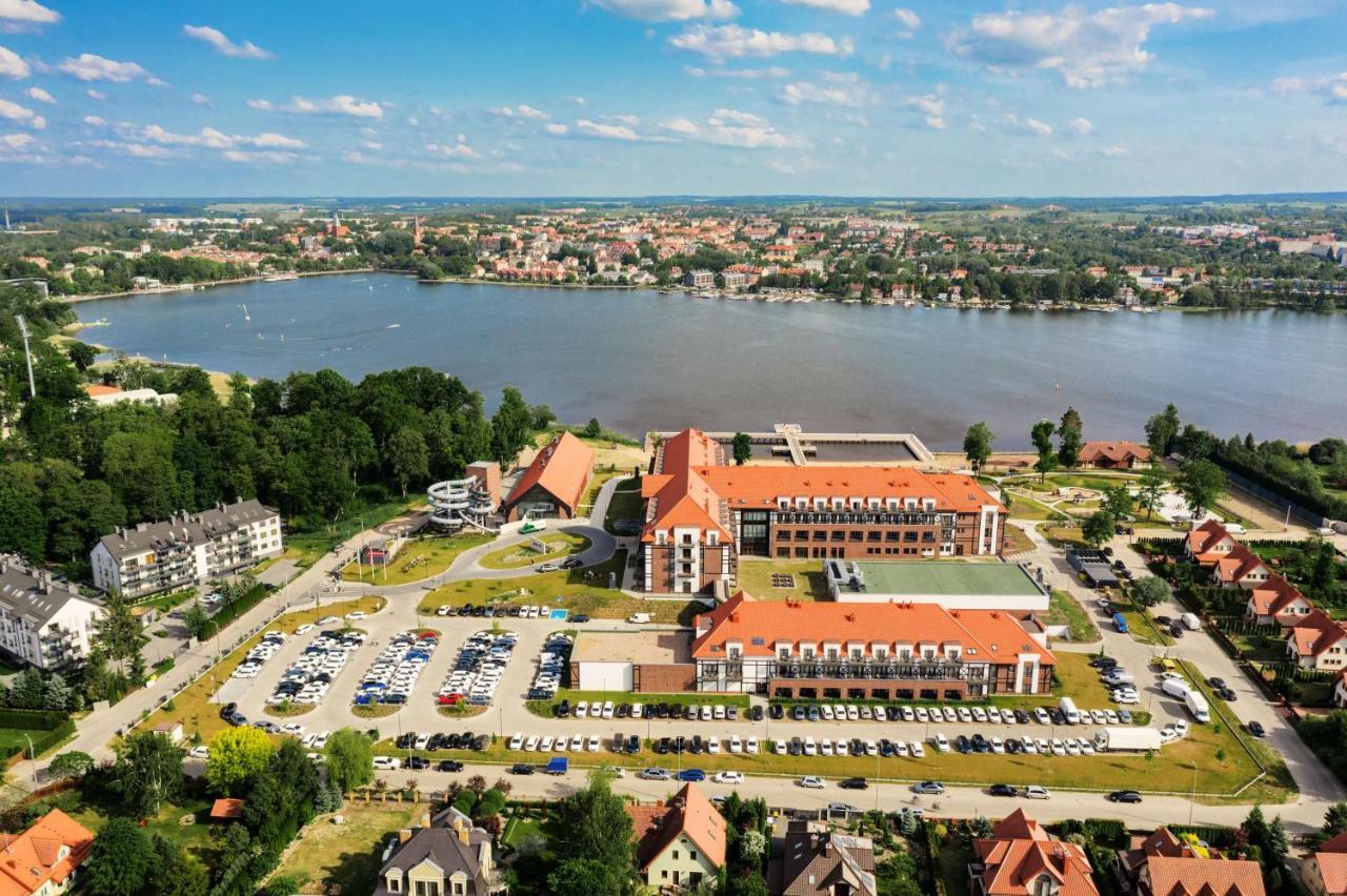 Radisson Blu Resort & Conference Center, Ostroda Mazury 外观 照片 Aerial view of the town