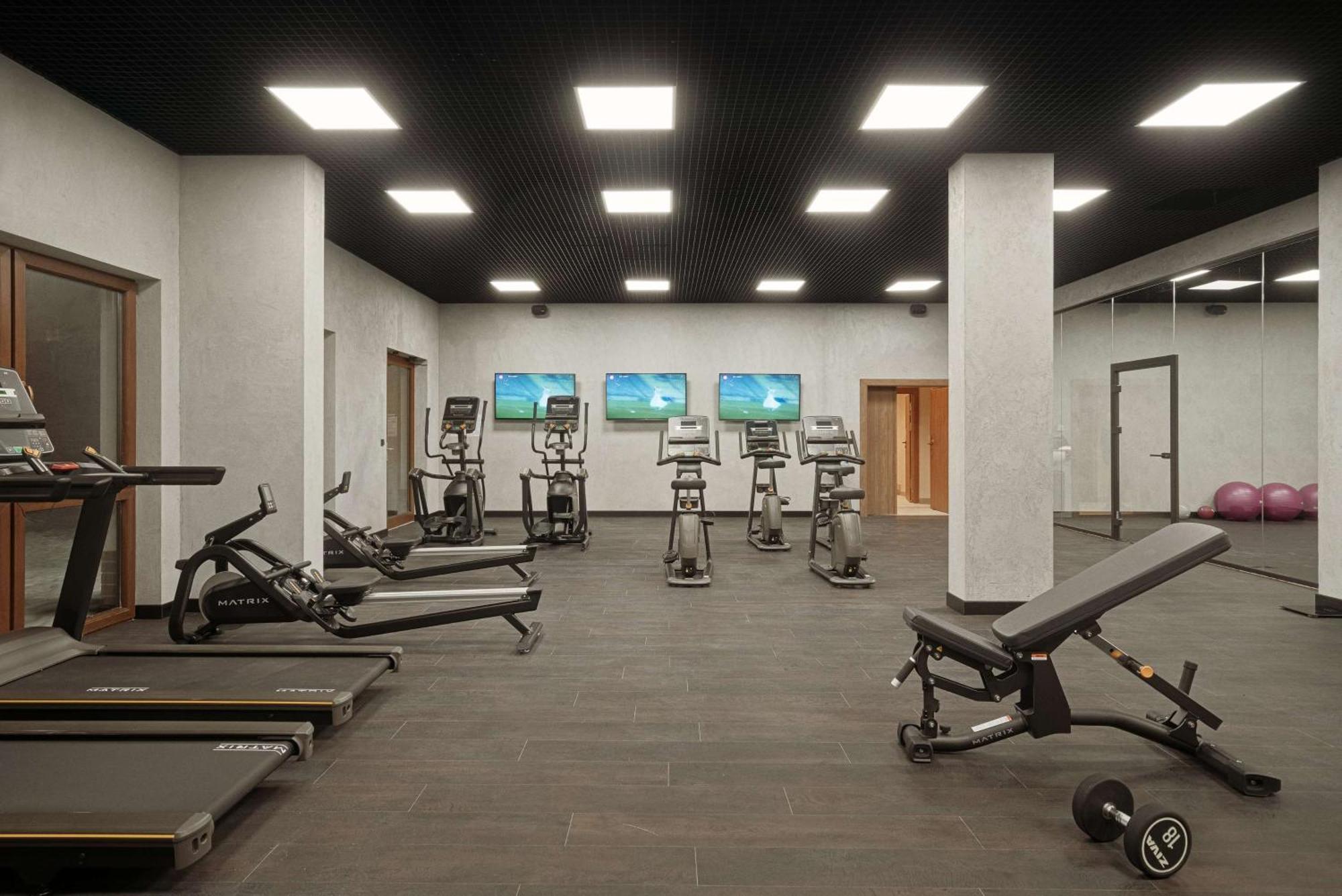 Radisson Blu Resort & Conference Center, Ostroda Mazury 外观 照片 A gym in a hotel